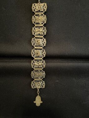 Gold Filigree Link Bracelet with Hamsa Charm